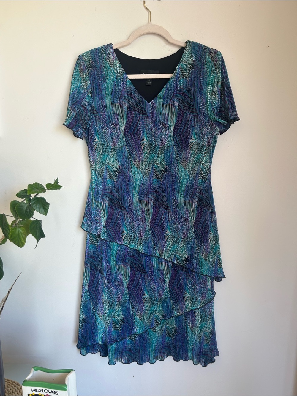 Women's plisse Layered V-Neck Dress
